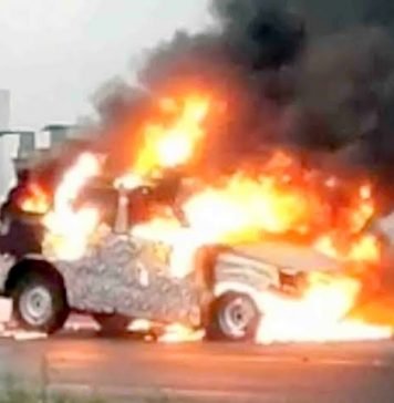 2020 Mahindra Scorpio Test Mule Catches Fire: See Video! 2020 Mahindra Scorpio Prototype Catches Fire! No concurrent cause for the fire is known.