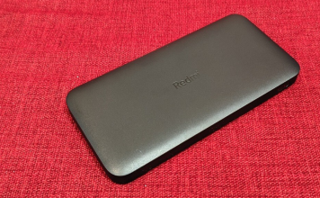 Reviewing The 10000mAh Redmi Power Bank. Redmi 10000 mAh Power Bank Review. Price at rs. 799.