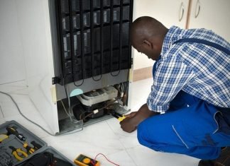 Signs You Need to Get in Touch With a Commercial Refrigerator Repair Technician Refrigerator Technician