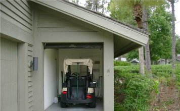 What To Look For When Buying a Golf Cart Buggy golf-cart-garage